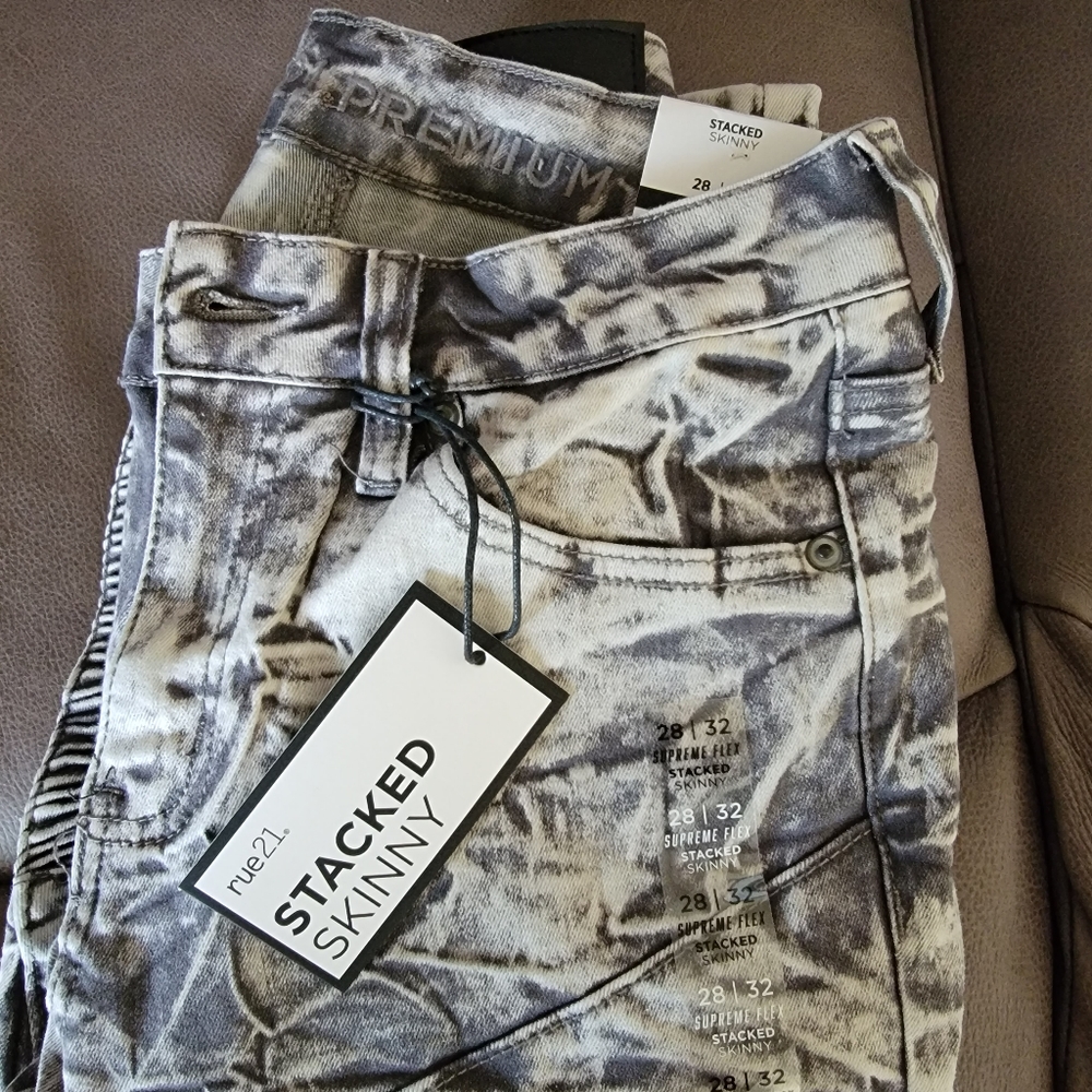 RUE 21 Jeans